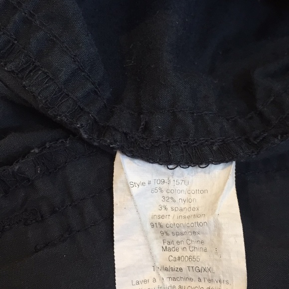 Thyme Maternity Plus Size Cargo Capris Size XXL - Picture 6 of 11